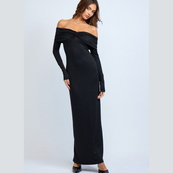 NWT Black Solid Off Shoulder Front Ruched Long Sleeve Fitted Maxi Dress - Picture 5 of 10